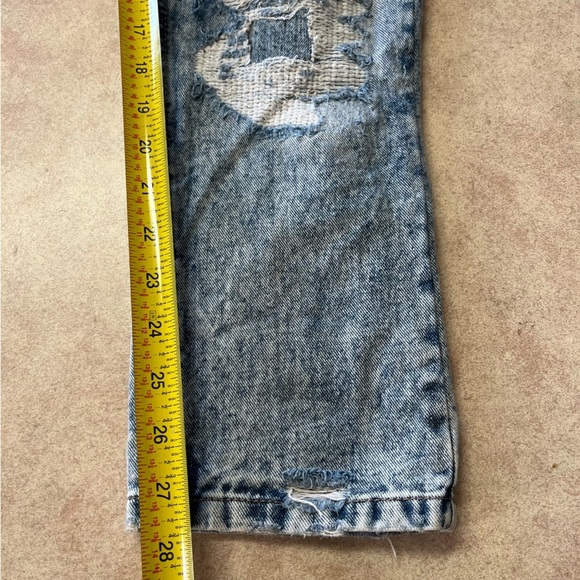 Aeropostale High Rise Distressed Mom Jeans - Picture 10 of 11